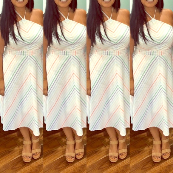 Dress - Picture 1 of 4